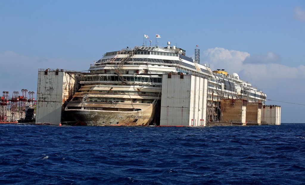  'Costa Concordia' cruise ship