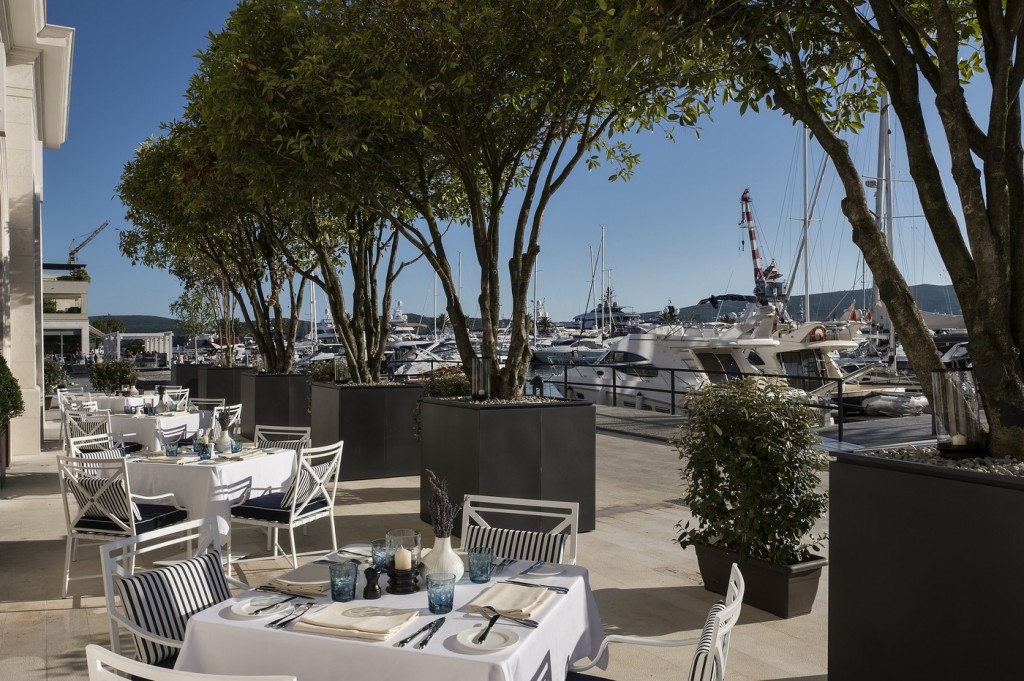 Dining-Room-Terrace-Regent-Porto
