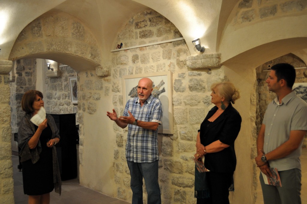 Izložba slika i oblutaka Veselina Banjevića - Kotor