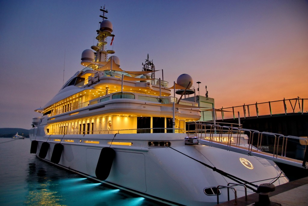 Motor Yacht Talisman C