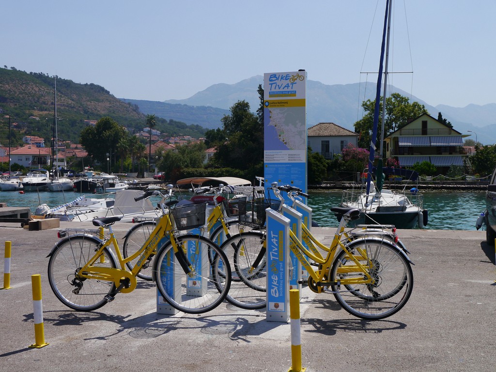 Nekadasnji izgled jedne od stanica Boke Tivat sistema