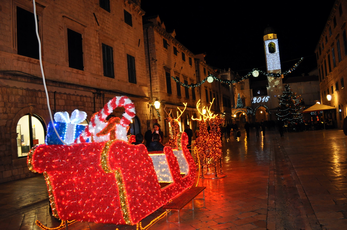 Dubrovnik – Stradun spreman za doček 2016.
