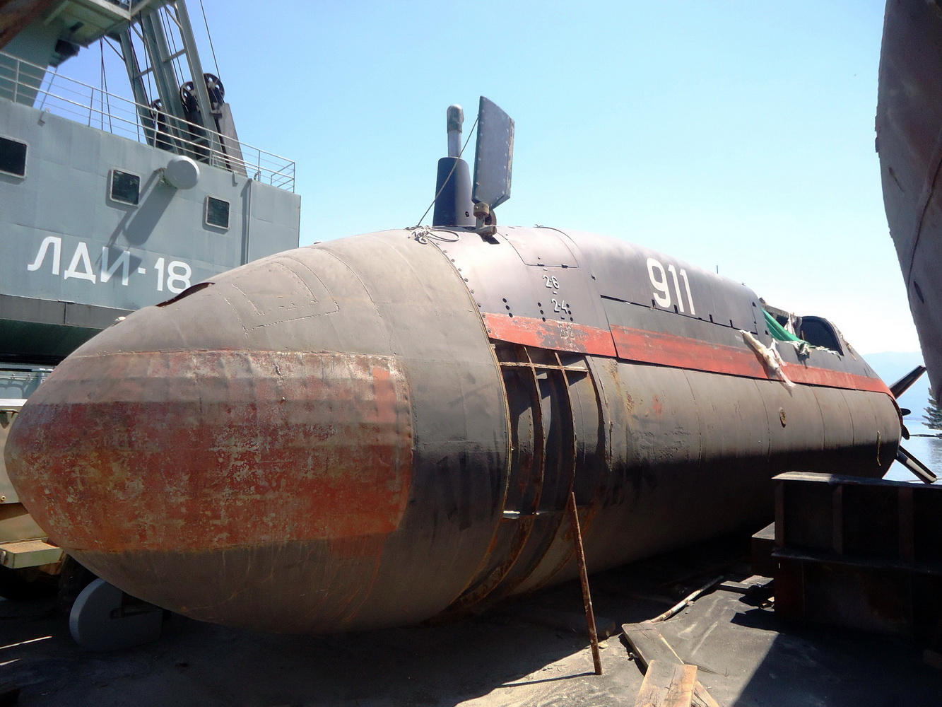 Podmornica P-911