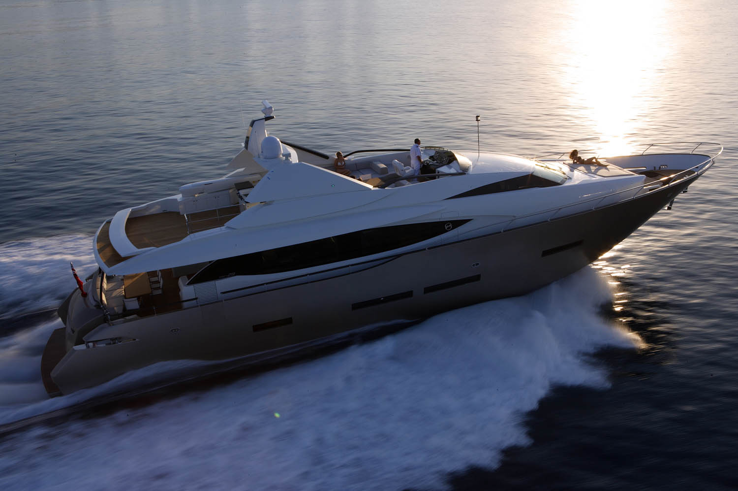 Foto - FX Yachts