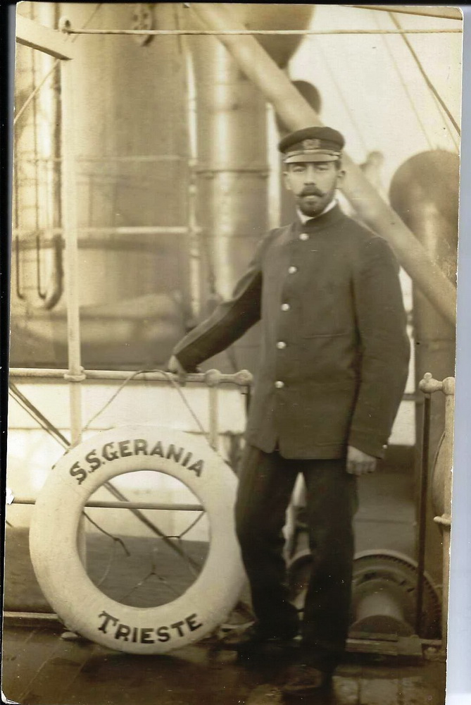 Radmir kao oficir na trgovačkom parobrodu GERANIA 1912.