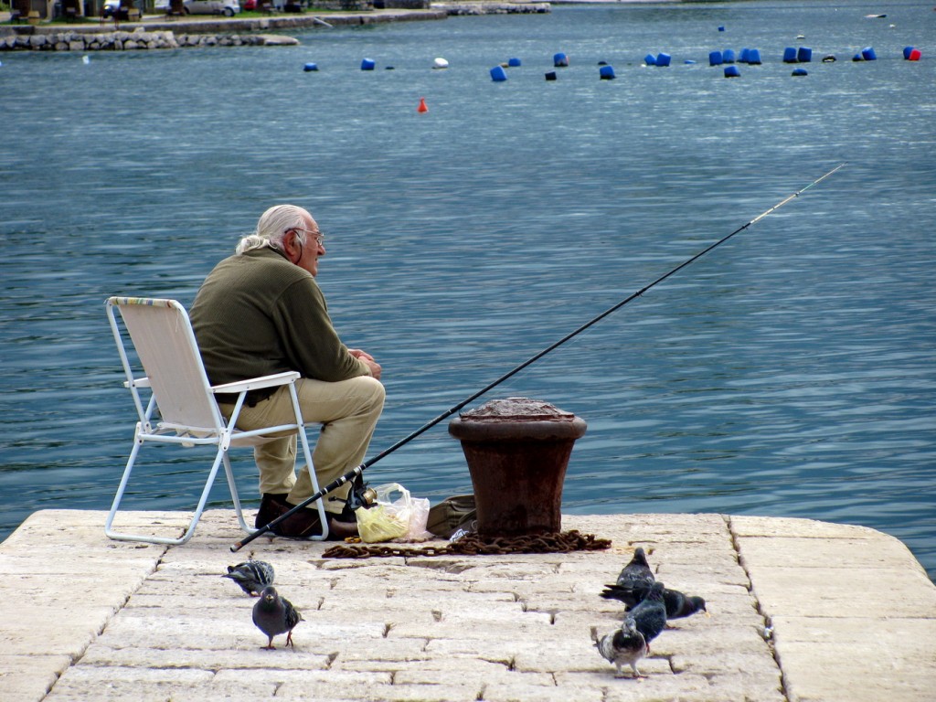 Ribar pred jugo foto Boka News