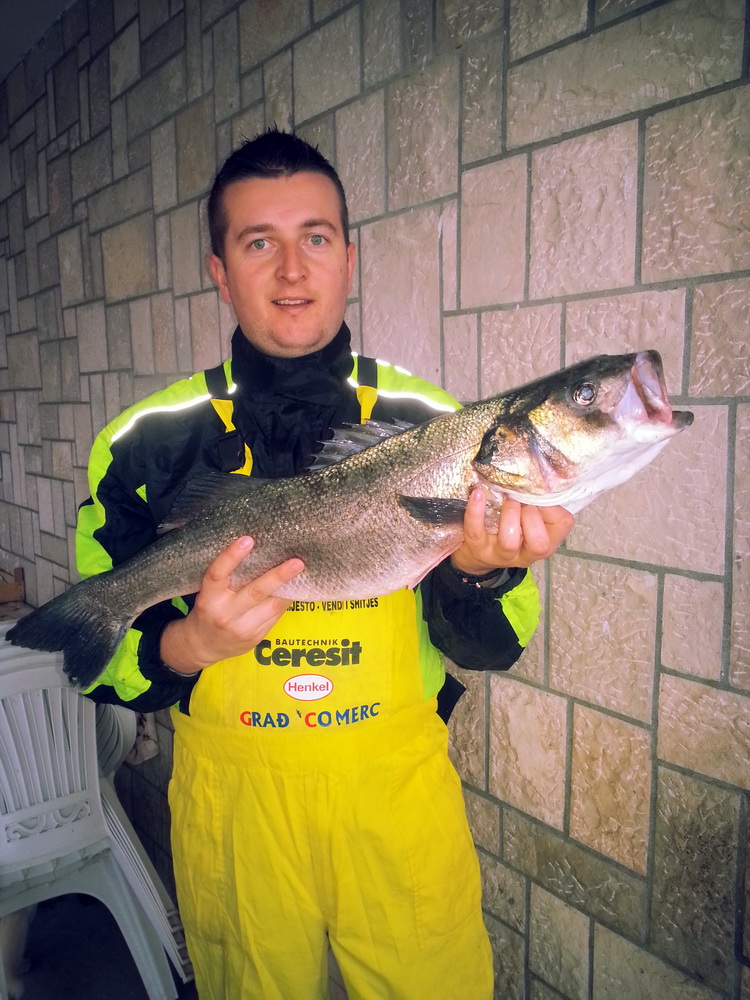 FEBRUAR - Drugo mjesto - Viktor Tagić - brancin 4.2kg