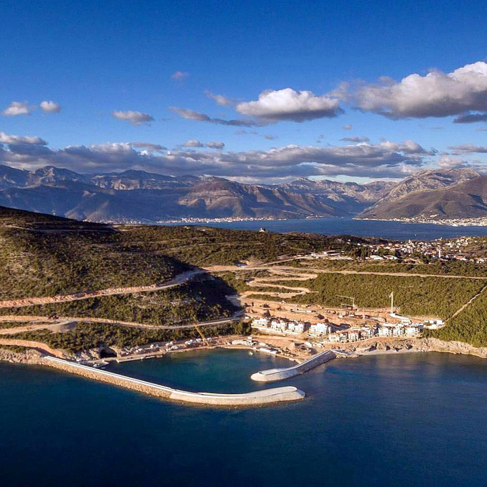 Luštica bay