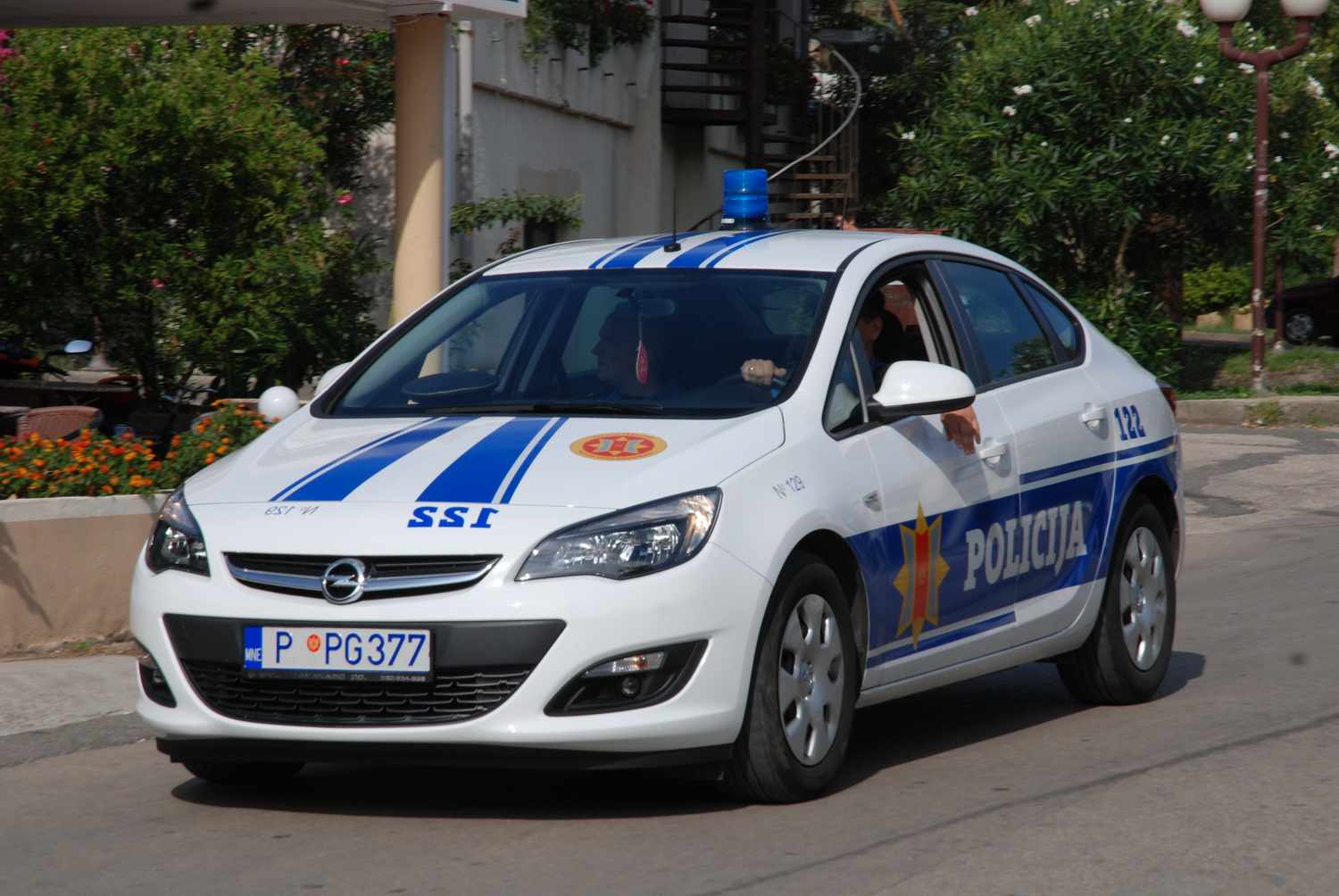 Policija