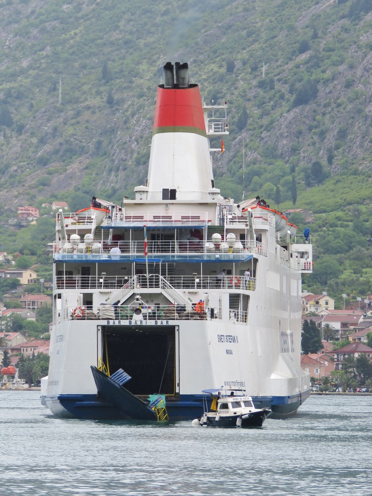 SVETI STEFAN II sa ostecenom krmenom rampom u Kotoru