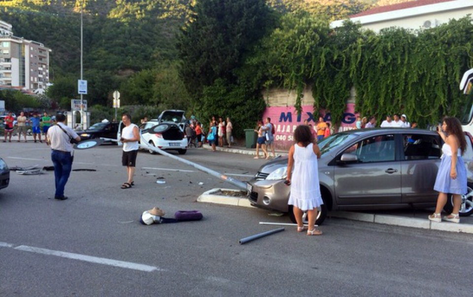 Bečići saobraćajna nezgoda