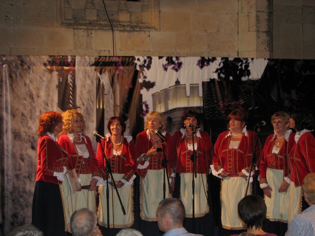 !4.Trg od knjige