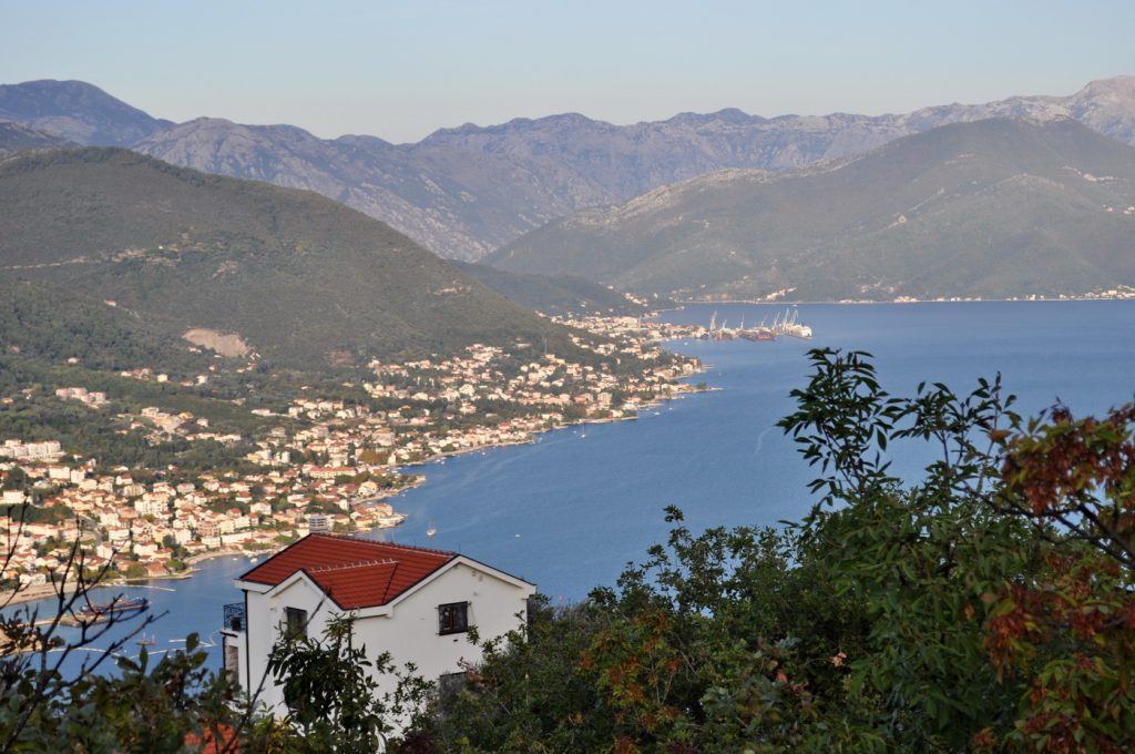 Boka Kotorska - panorama - foto Boka News