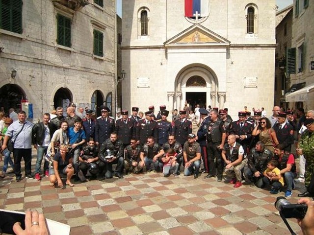 Predstavnici Kozaka sa članovima ruskog moto-kluba "Noćni vukovi" posjetili Kotor