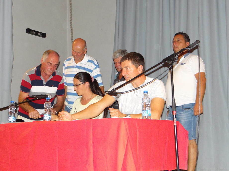 Sa zbora građana u Krtolima