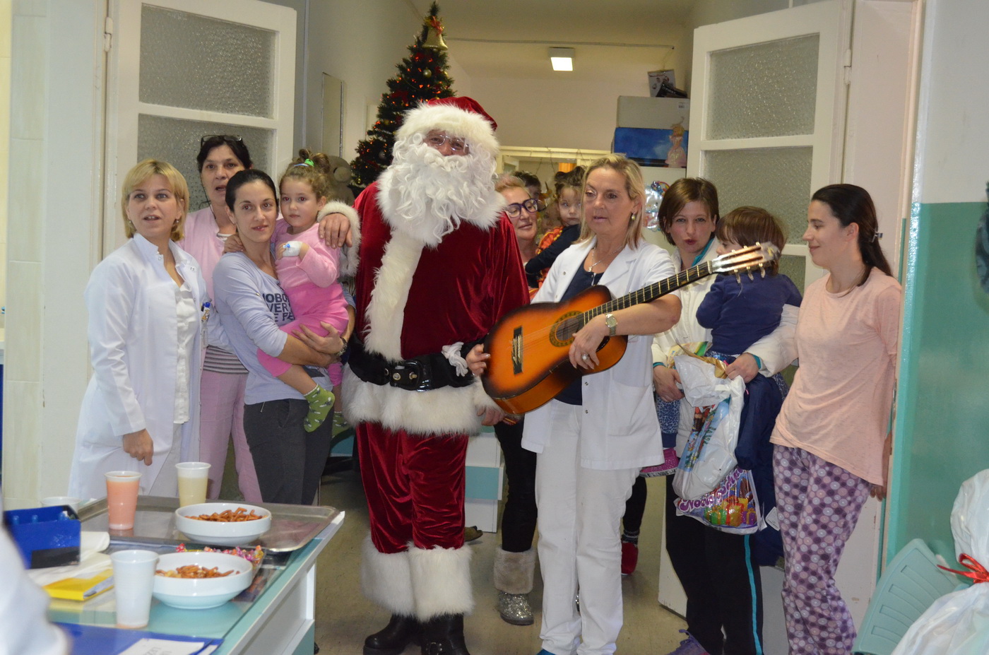 Djeda Mraz u bolnici