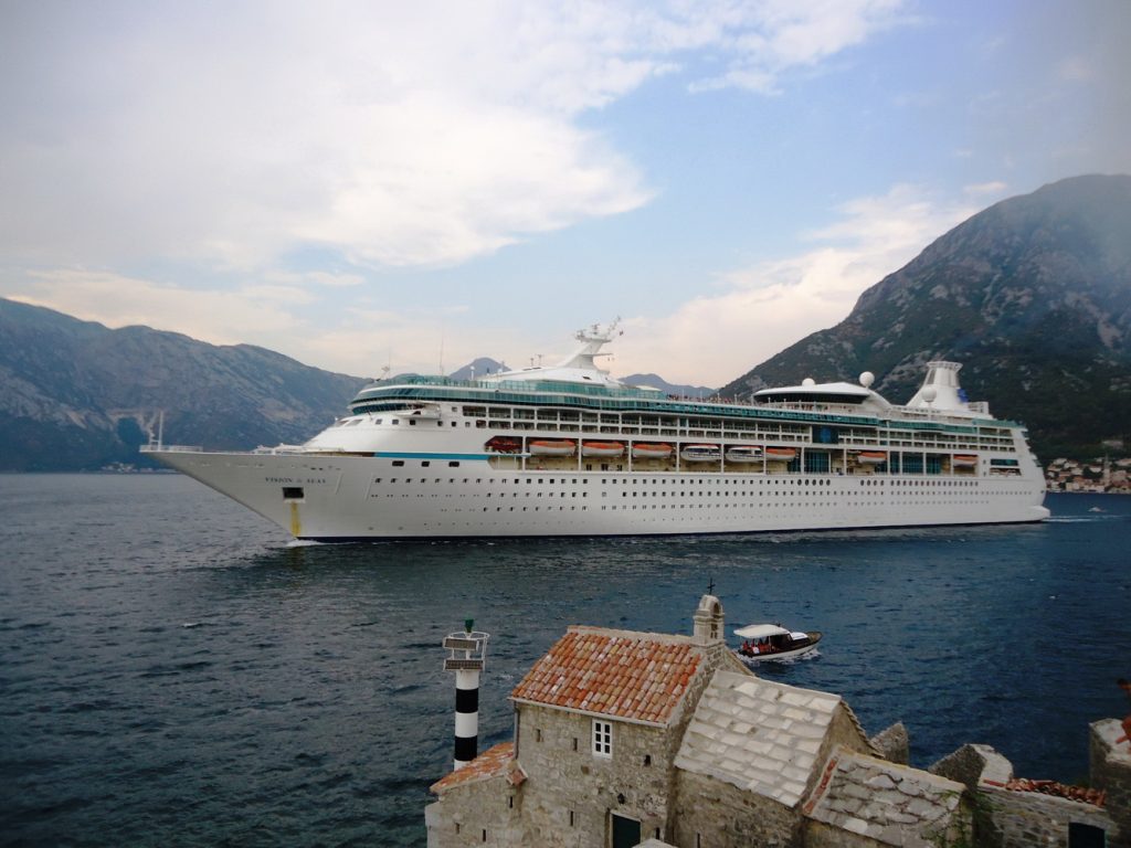 Dolaziće i ove godine-Vision of the seas u Boki